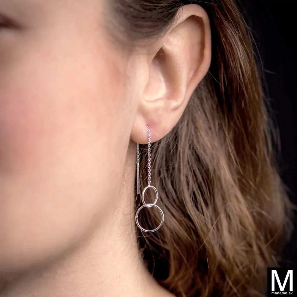 Strieborné náušnice na retiazke s dvojkruhom