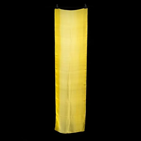 Obdĺžniková hodvábna šatka s jemnou žltou farbou