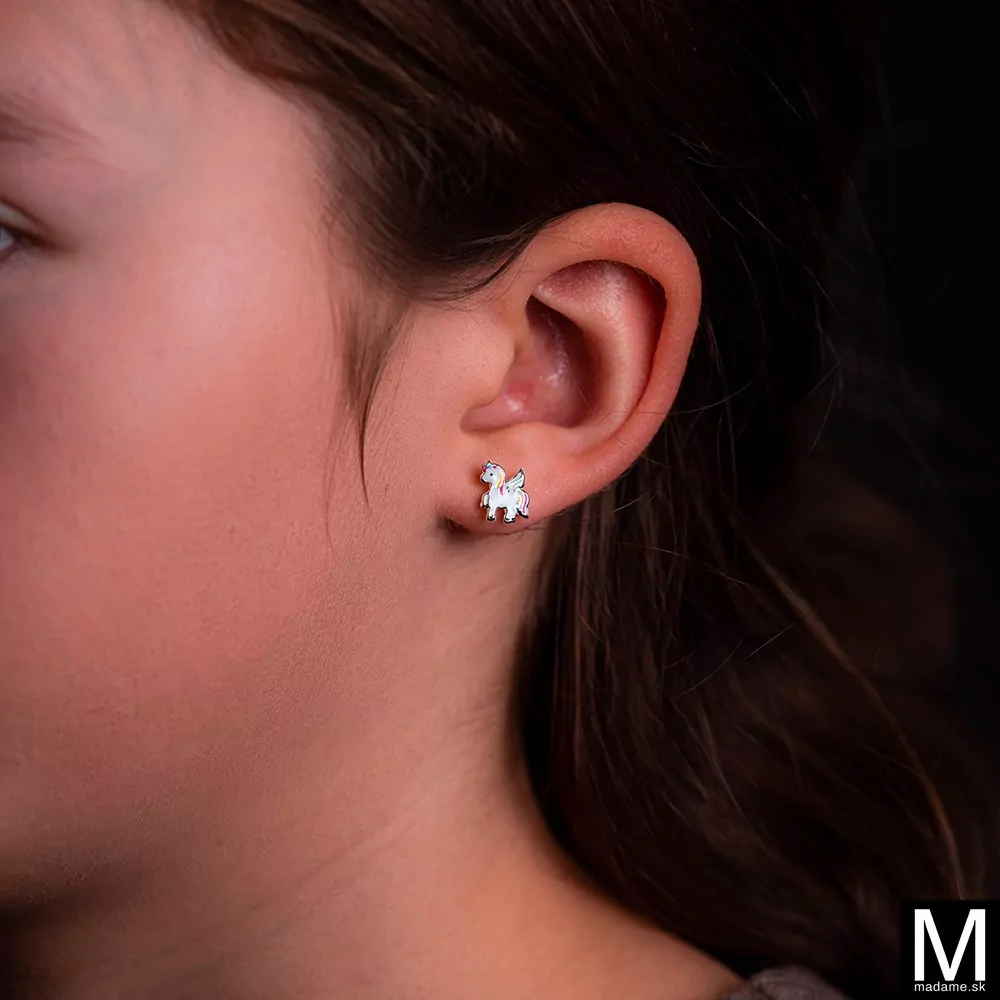 Strieborné farebné napichovačky Jednorožci